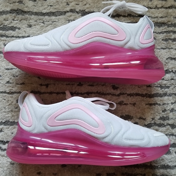 Nike Shoes - Nike Air Max 720 Size 8